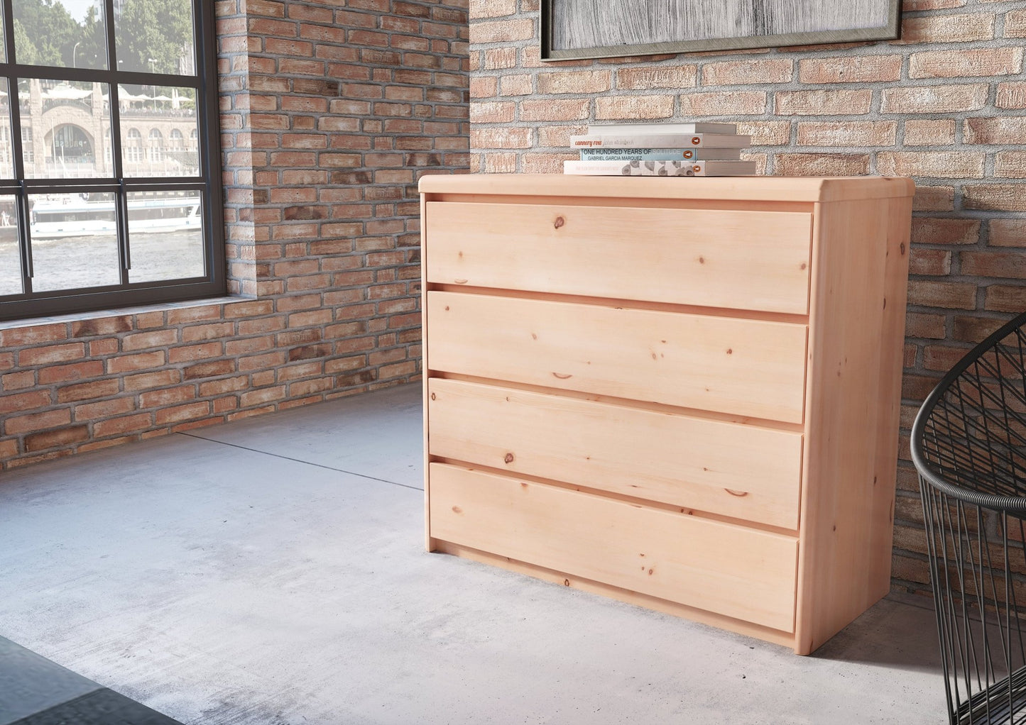 Zirbenkommode Köln mit 4 Schubladen. 100cm breit